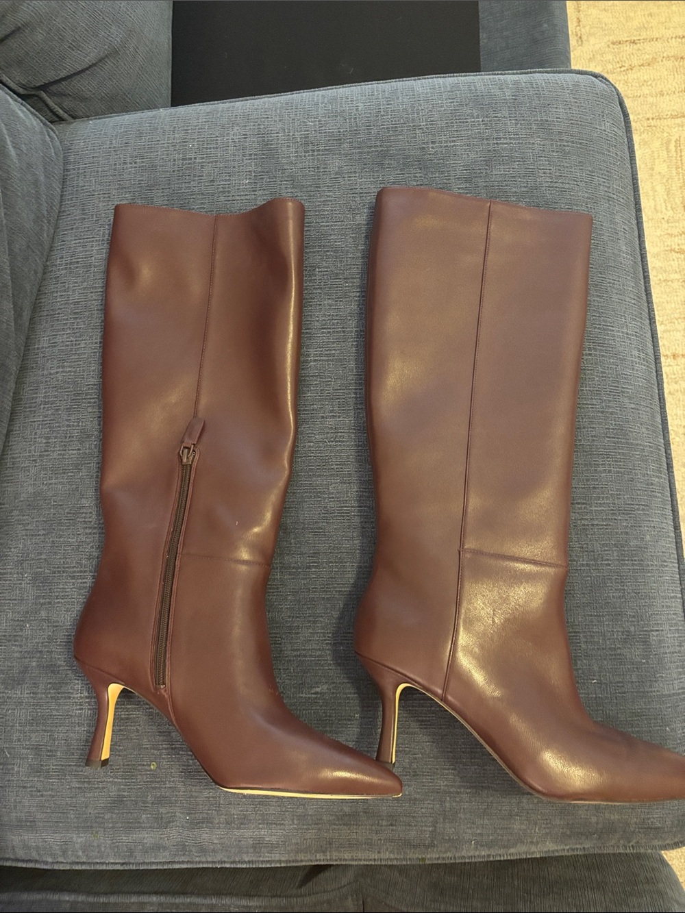 Stuart Weitzman Valentina Tubo Boot - deep brown. 10.5 - Picture 6 of 6